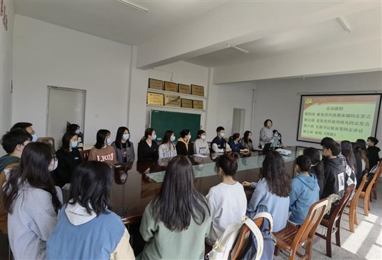 tmp_de8815b3dcbd435138f2f96c072ac223f73c7344e0aab157