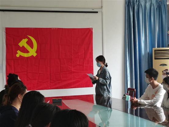 图示, 示意图

中度可信度描述已自动生成