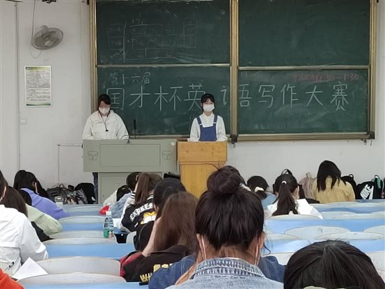 A4143F92538D1E6B53EAC9DEB2BB7867